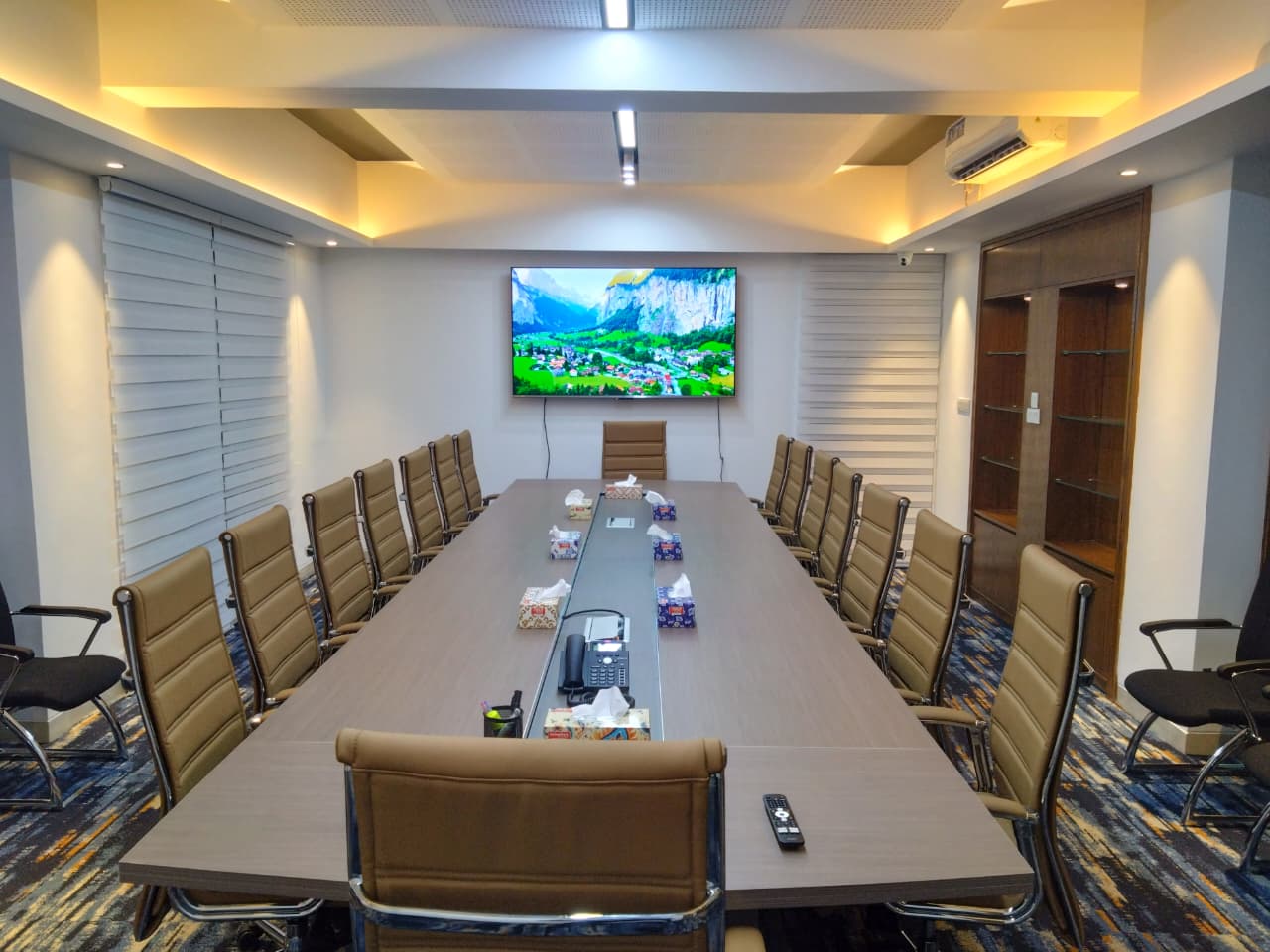 comclavemeetingroom